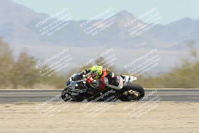 media/Apr-20-2025-CVMA (Sun) [[39090e8767]]/Race 9-Formula LW Twins Shootout/